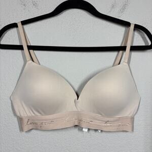Pink Victoria’s Secret Size 34C Wear Everywhere Wireless Push-Up Bra Nude Pink